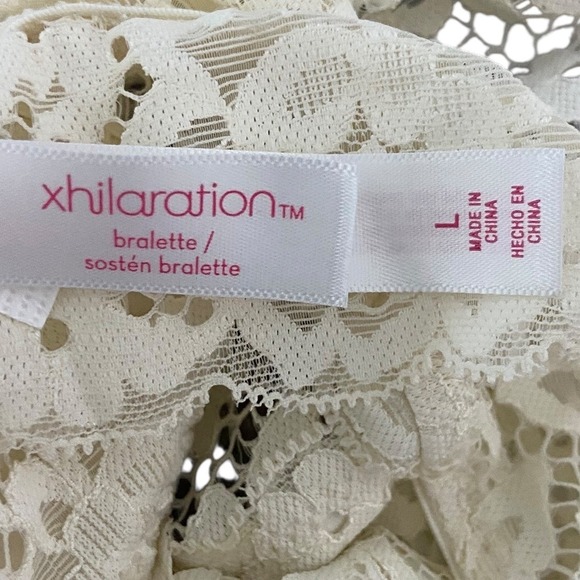 Xhilaration NWT Lace Bralette Ivory High Neck‎ Romantic Boho Wireless Size Large - Picture 3 of 6